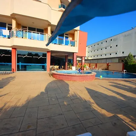 Menada In Sunny Apartman