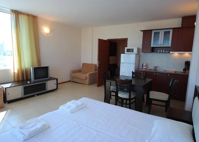 Menada In Sunny * Napospart