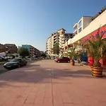 Menada In Sunny Apartament *