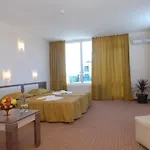 Menada In Sunny *