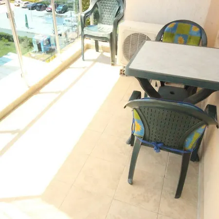 Apartment Menada In Sunny