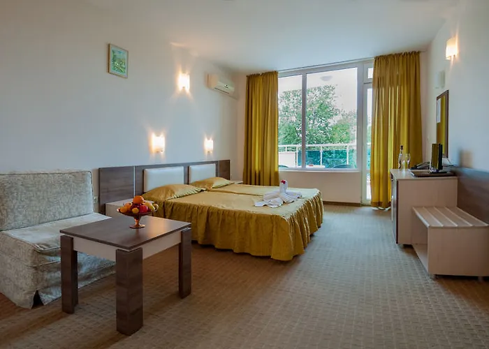 Menada In Sunny Slantschew brjag