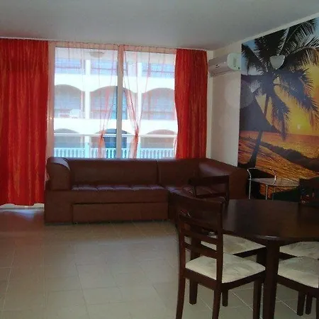 Apartment Menada In Sunny